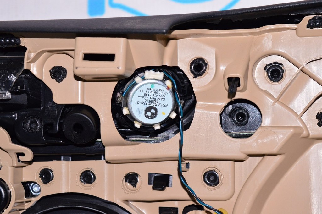 Пищалка дверная в карте перед прав BMW X3 F25 11-17