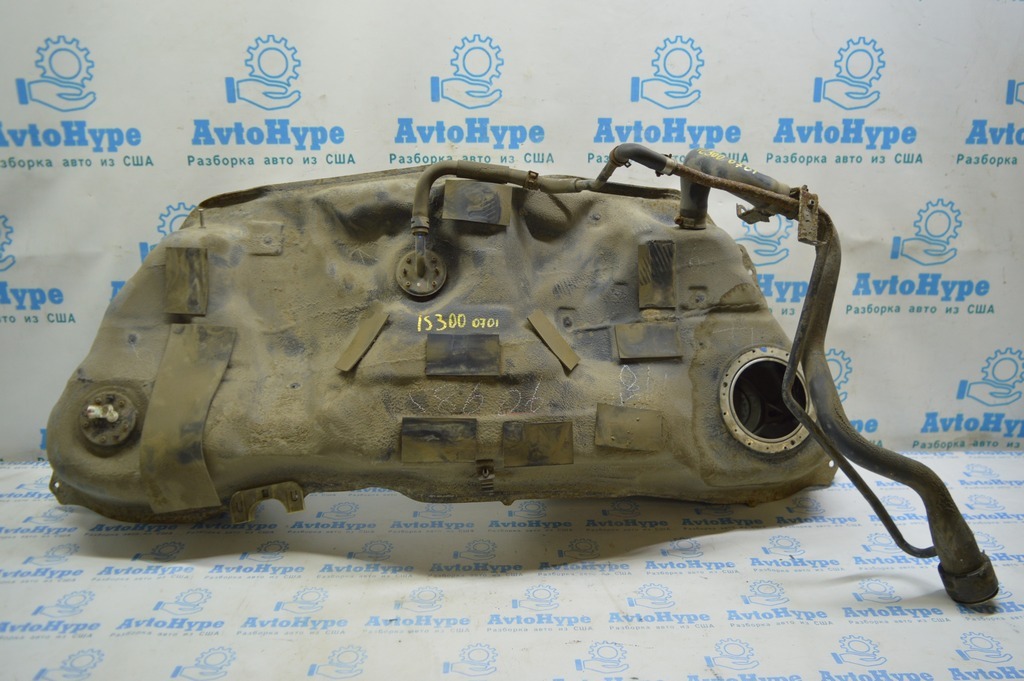 Заливная горловина топливного бака Lexus IS250/IS300/IS350 06-13